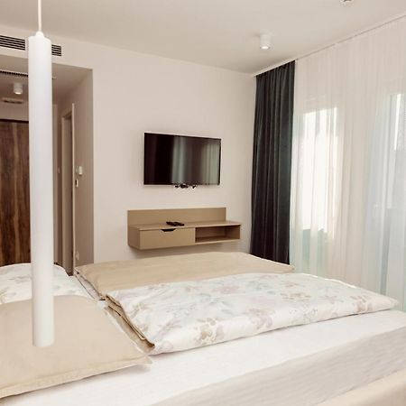 Hotel Marina Home Приєдор Екстер'єр фото