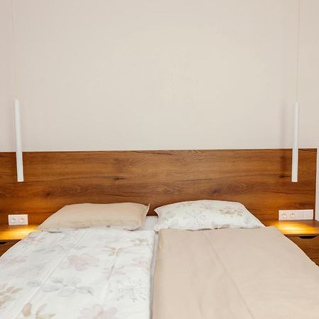 Hotel Marina Home Приєдор Екстер'єр фото