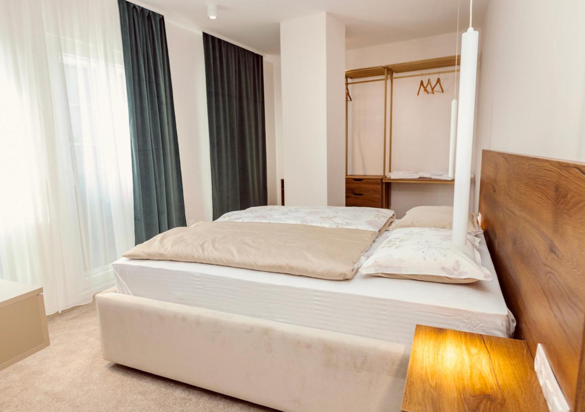 Hotel Marina Home Приєдор Екстер'єр фото