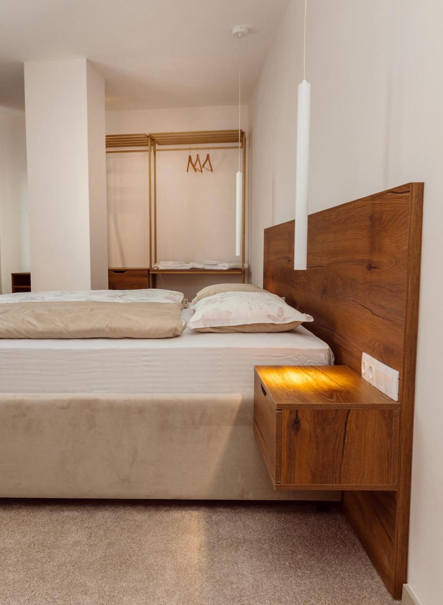Hotel Marina Home Приєдор Екстер'єр фото